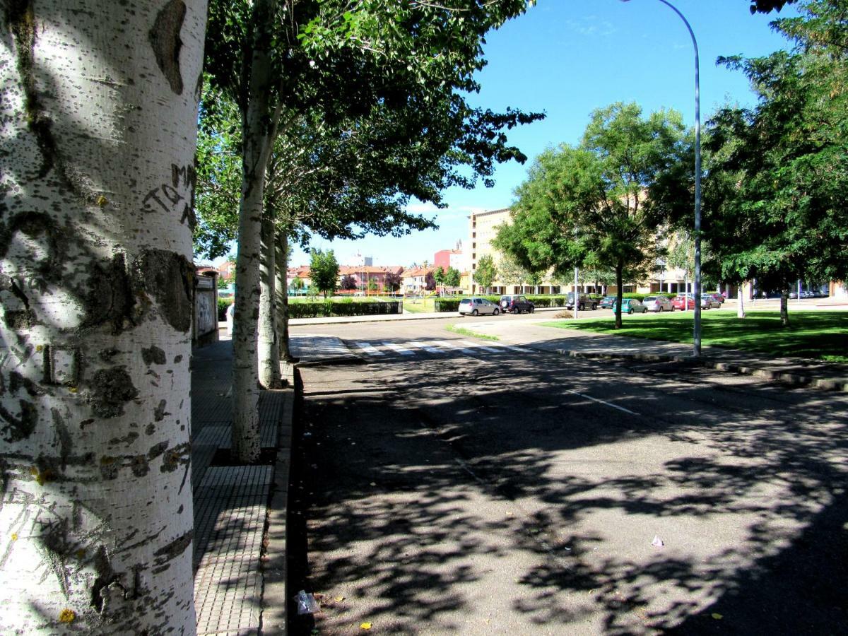 Ferienwohnung Www Parques De La Catedral Travel Com Parking Privado Gratis León Exterior foto